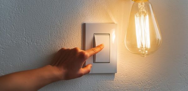 Tarifas eléctricas bajarán en 2026&hellip;