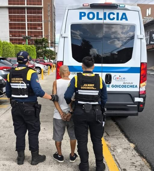 POLICÍA MUNICIPAL DE GOICOECHEA DETIENE A SUJETO CON ORDEN DE CAPTURA POR EXHIBICIONISMO EN PURRAL
